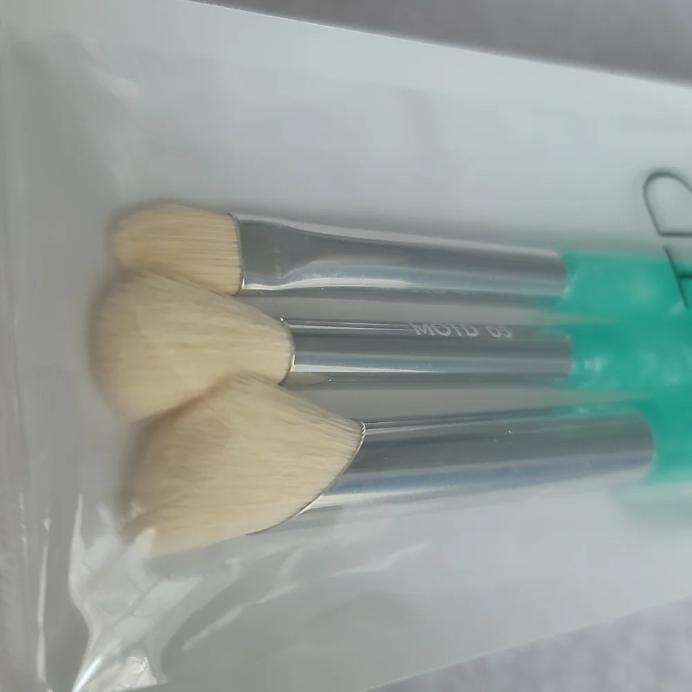 MOTD COSMETICS Seas the Day Makeup Brush Set